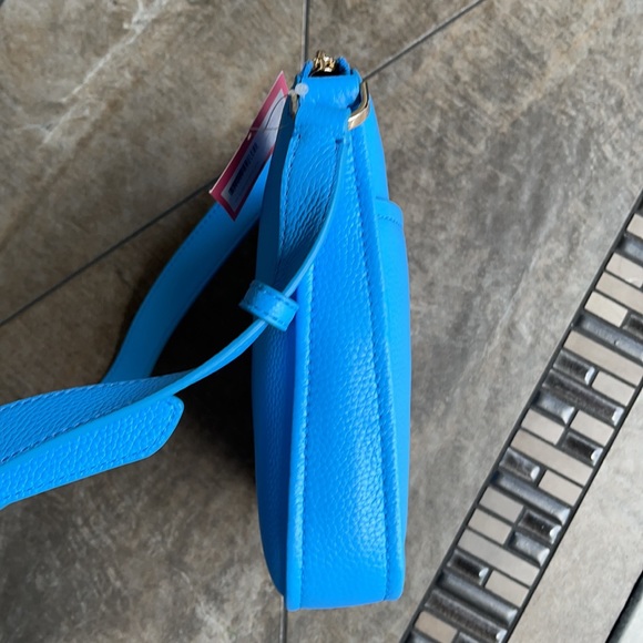 kate spade Bags Kate Spade Run Around Medium Crossbody Poshmark